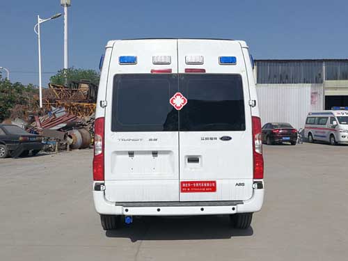 福特V348醫療救護車(chē)生產(chǎn)廠(chǎng)家