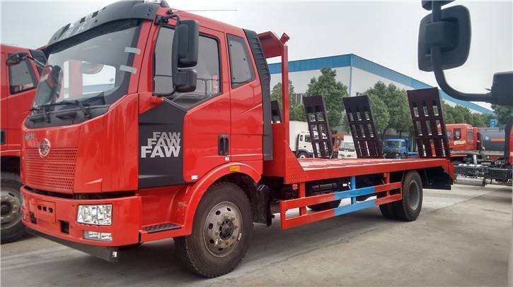 解放牌J6小三軸轎運車(chē)