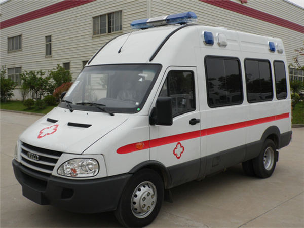 依維柯寶迪A37監護型救護車