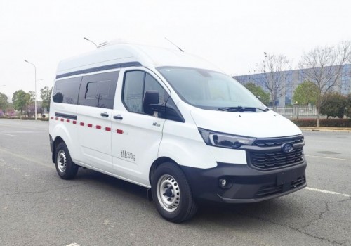 新全順格特拉克VAN口腔服務(wù)車(chē)