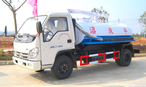 歐曼時(shí)代輕卡農村沼氣池專(zhuān)用吸污車(chē)