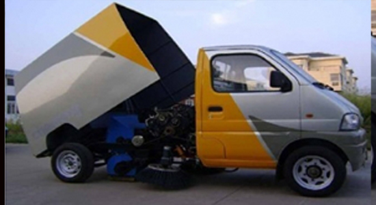長(cháng)安單發(fā)汽油掃路車(chē)